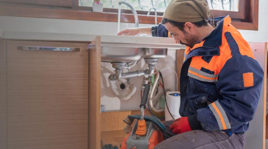 Professional expert plumbing services in Russell, IA